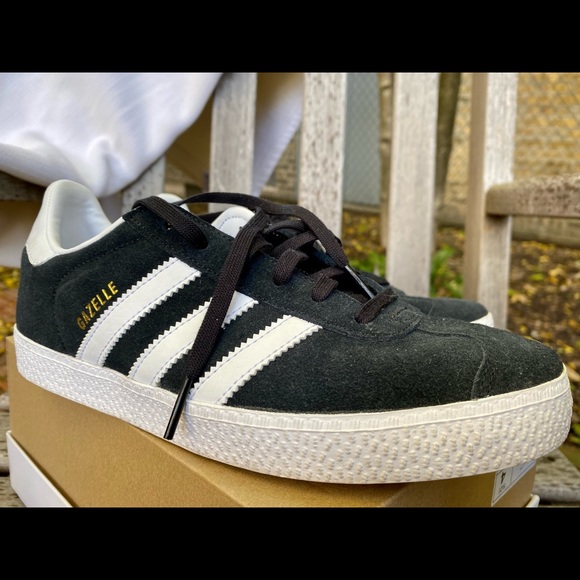 Adidas Gazelle Black - Women's 5 - EUC - Picture 1 of 12